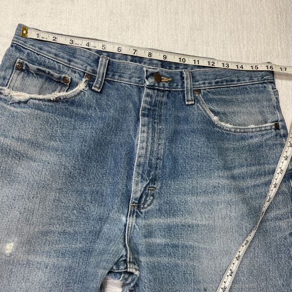 Vintage Wrangler Jeans Mens 32x35 Light Wash Distressed Vintage Wrangler Jeans - Picture 13 of 16